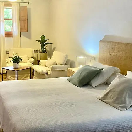 Son Cardaix Farm stay